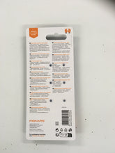 Load image into Gallery viewer, Fiskars Classic Embroidery Scissors 10cm