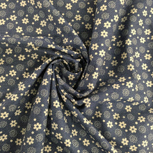Load image into Gallery viewer, Denim Print Daisy