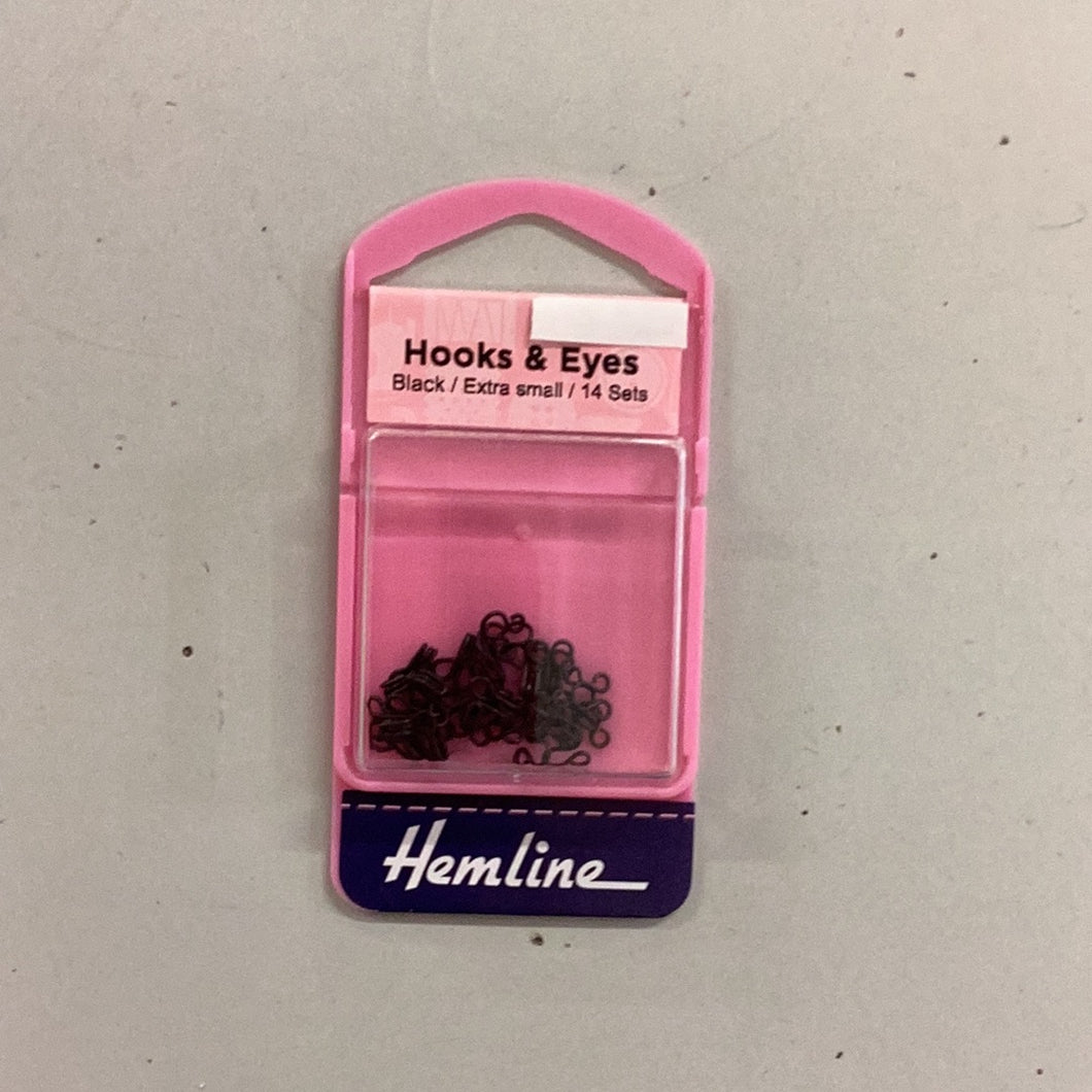 Black Extra Small Hooks & Eyes