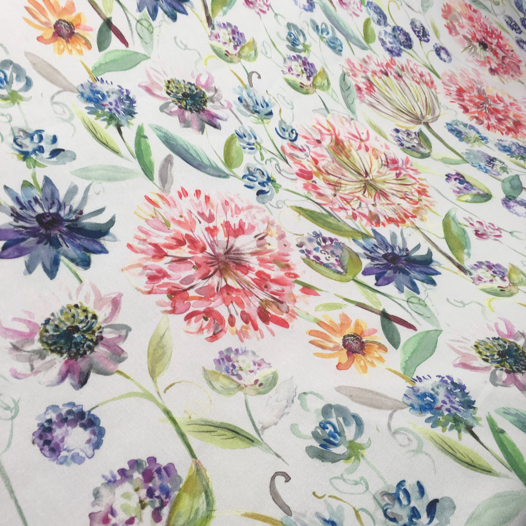Linen Pompom Floral
